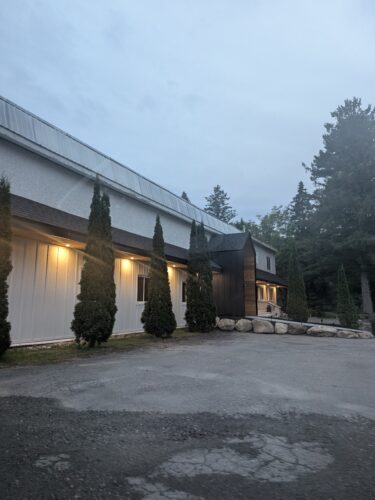L’Hôtel Riviera : un vent de fraîcheur à Rawdon