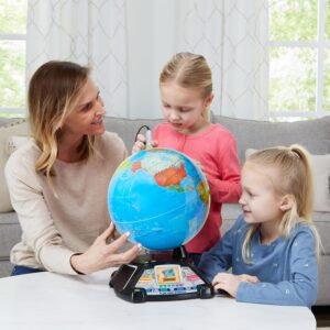 Enfant jouant avec un jouet éducatif VTech LeapFrog – idées cadeaux 2025