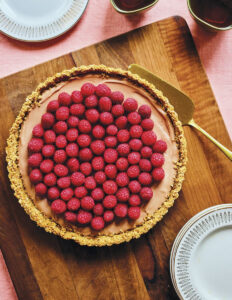 Avec Recevoir, Geneviève O’Gleman propose des recettes originales, festives et faciles pour recevoir plus souvent, sans stress et sans se ruiner.