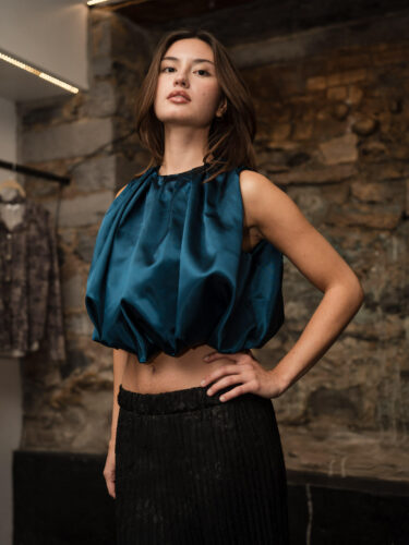 Défilé Hinda A. : la mode locale brille pour les Fêtes