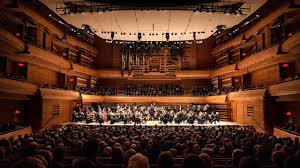 Le 9 janvier 2026 à la Maison symphonique de Montréal, Tire le Coyote présente un concert symphonique unique avec l’Orchestre symphonique de Drummondville.