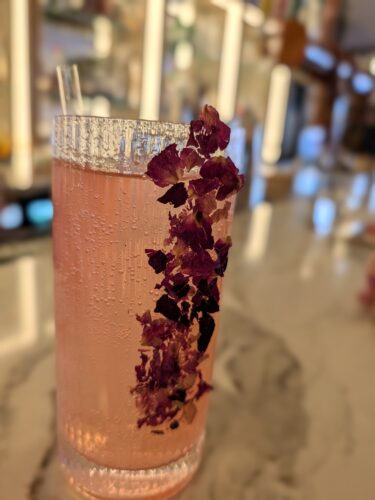 Le Baratineur : bistro et comédie club à Longueuil