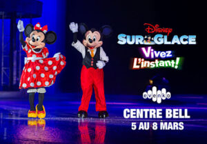 Les personnages de Disney On Ice qui patinent sur la glace lors du spectacle au Centre Bell de Montréal.