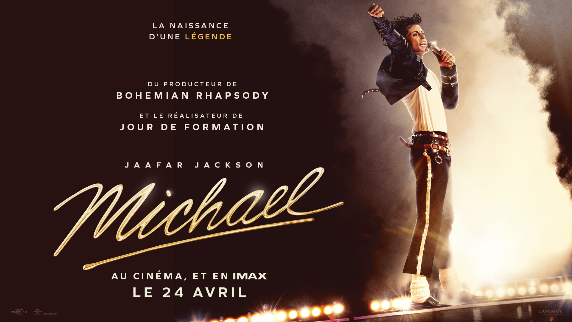 Jaafar Jackson incarnant le célèbre chanteur Michael Jackson sur scène dans le film biographique Michael.