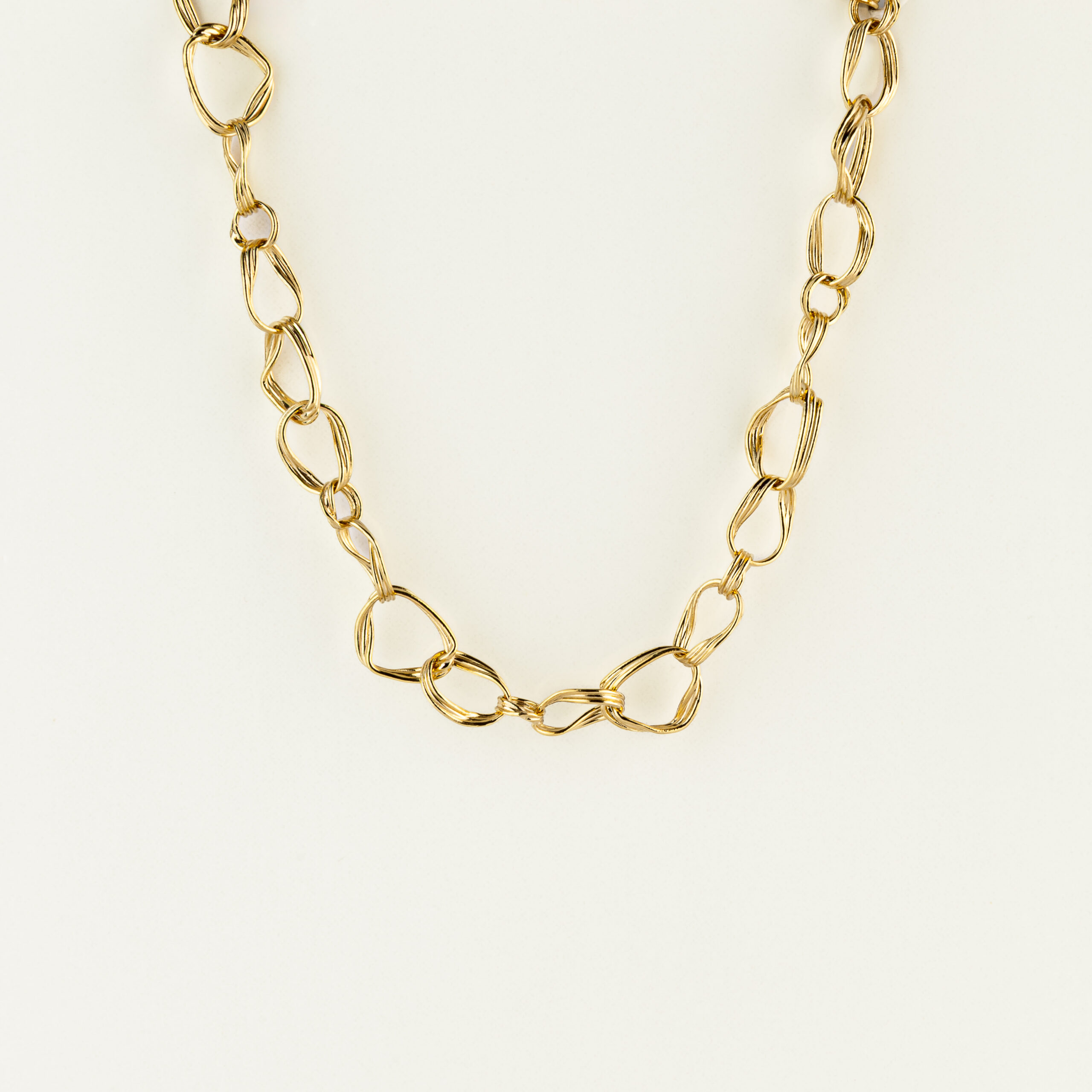 Bijoux délicats en argent et or superposés de la collection Liaison par Sarah Bijoux