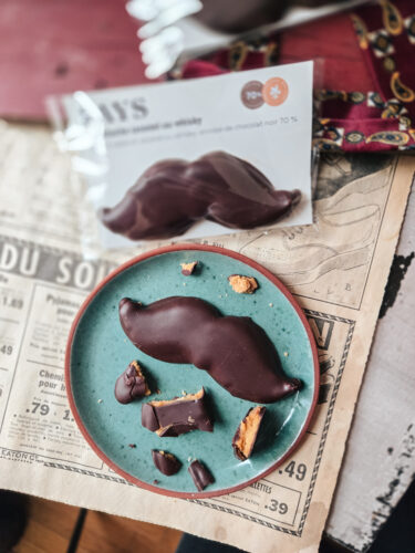 Fays et la fête des Pères : une moustache en chocolat au whisky