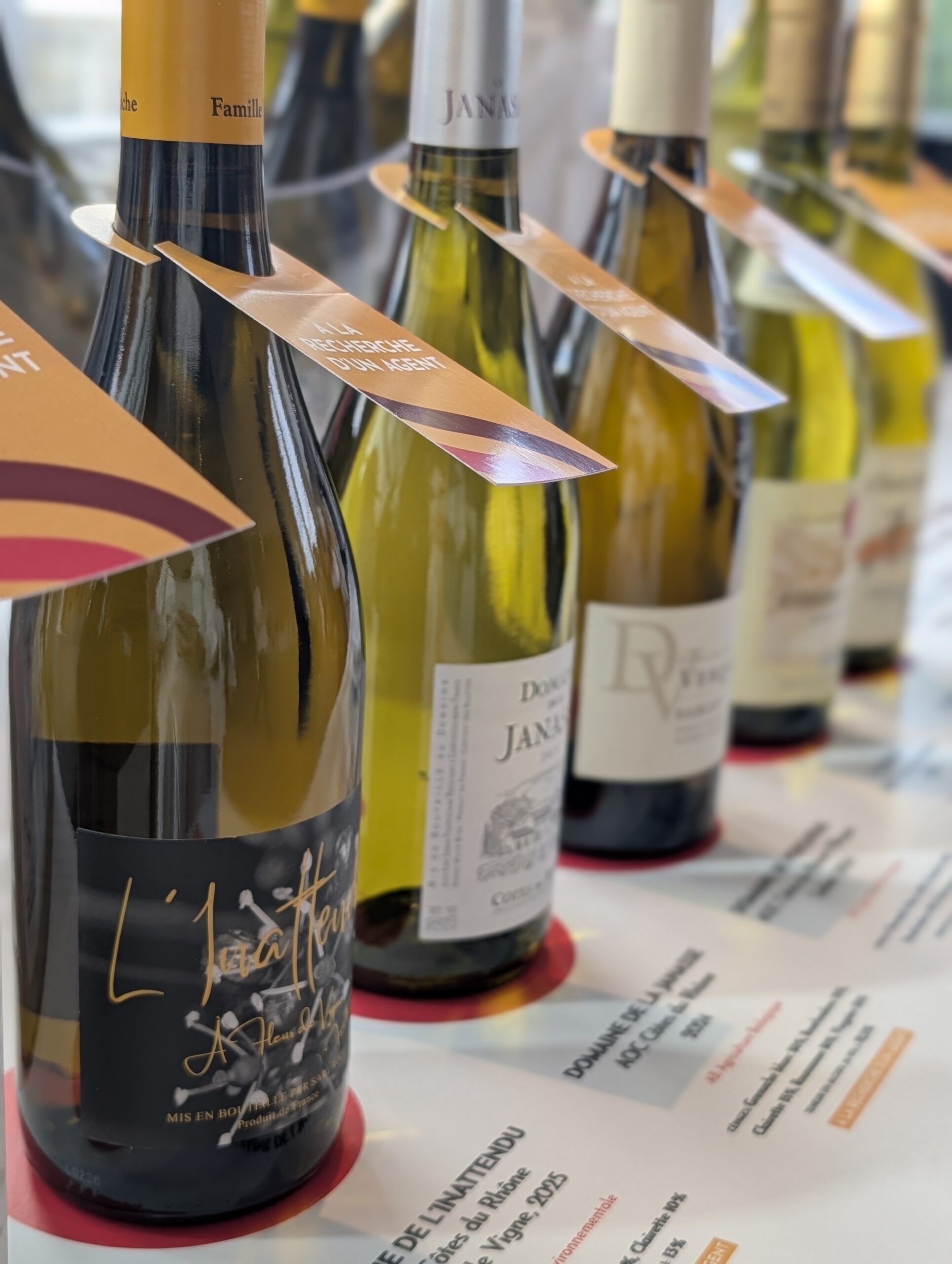vins blancs présentés lors de l'événement de dégustation Rhône en Blanc
