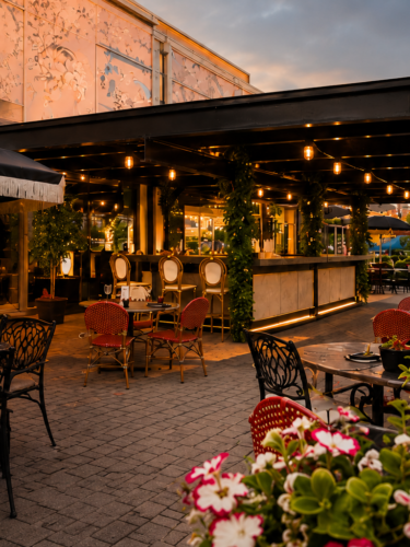 La terrasse du Madame Bovary Laval : le spot de l’été