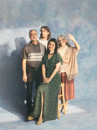 24 poses (portraits) : une famille québécoise chez Duceppe