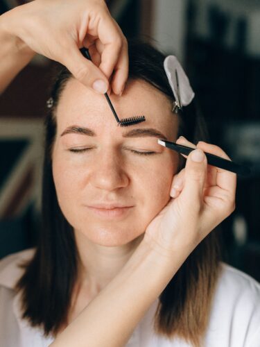 Des sourcils parfaits à petit prix avec Quo Beauty